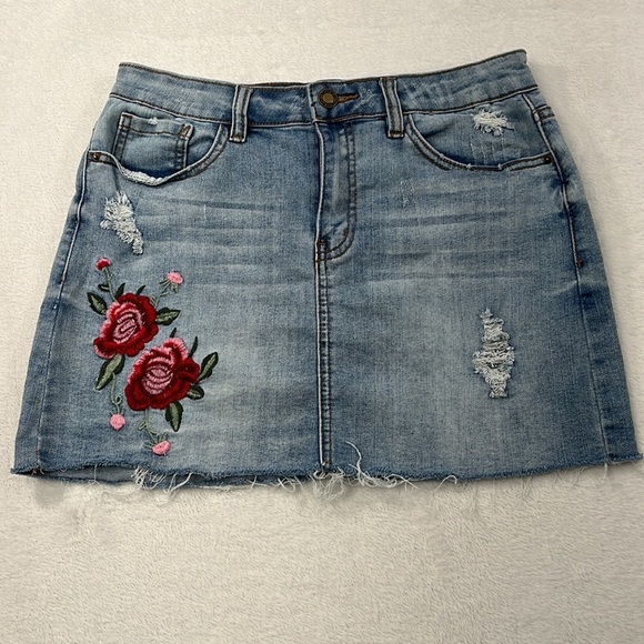 Angel Kiss Medium Floral Rose Embroidered Distressed,‎ Frayed Denim Skirt - Picture 1 of 9